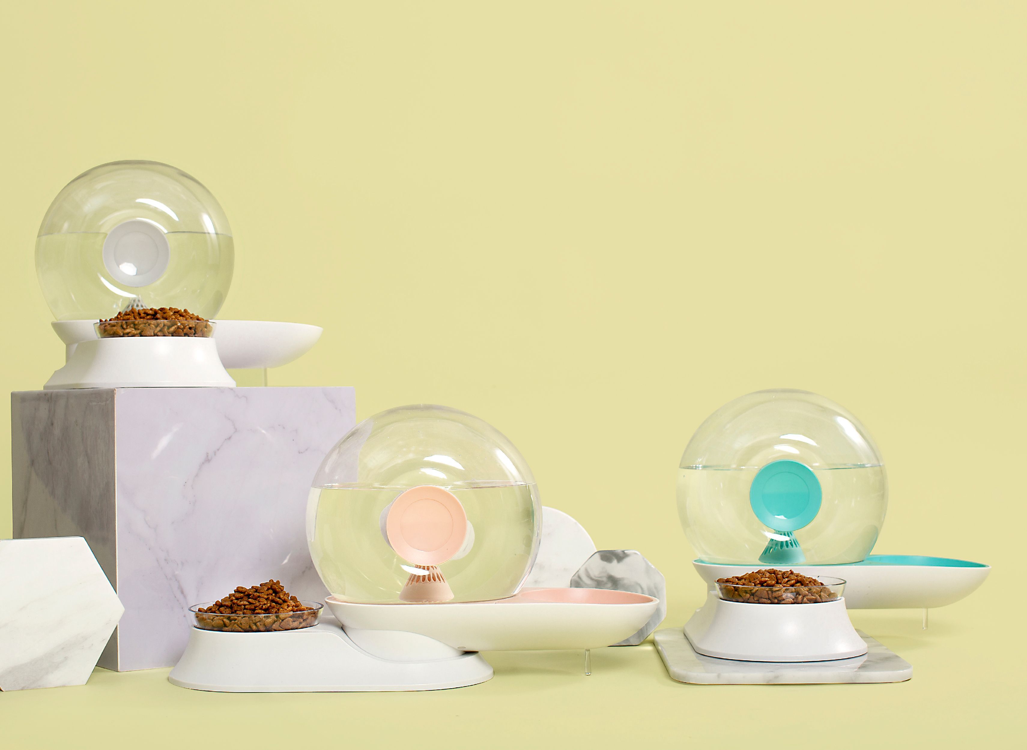 Pet Life ® 'Auto-Myst' Snail Shaped 2-in-1 Automated Gravity Pet Filtered Water Dispenser and Food Bowl