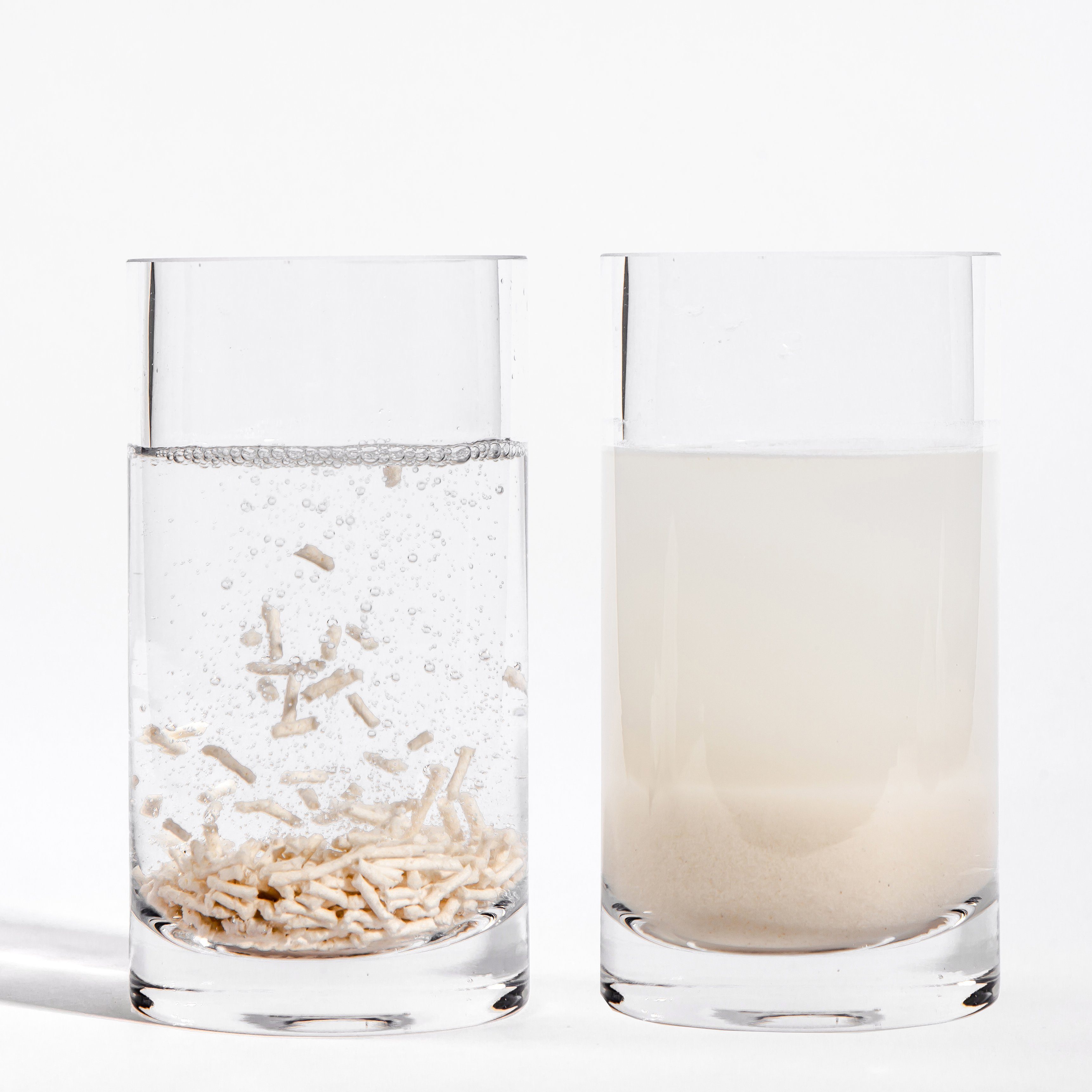 Touchcat 'Litter-ally Natural' Absorbant and Clumping Cat Litter w/ New Technology - w/ Active Carbon